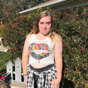 ☀️ Graphic Crop Tank